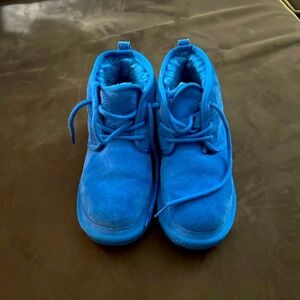 Youth UGGS Size 4